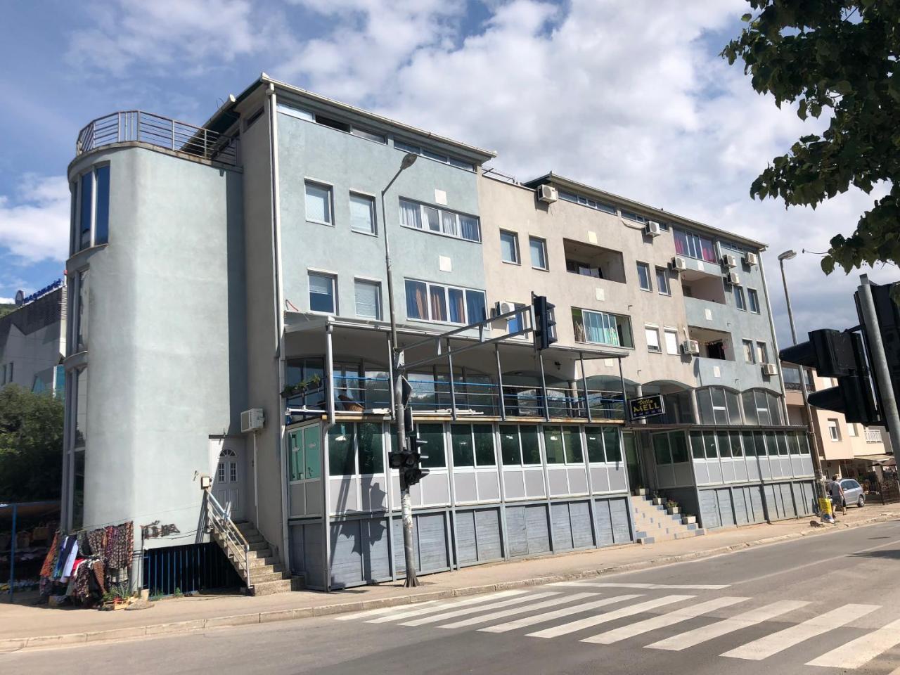 Mell Apartments Mostar Exteriör bild